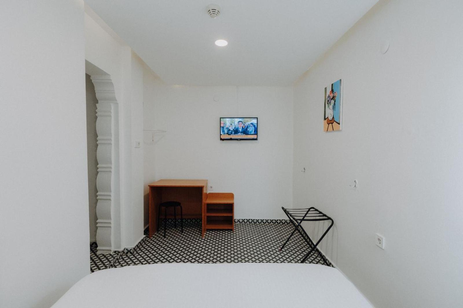 Deniz Pansiyon Esmirna Exterior foto