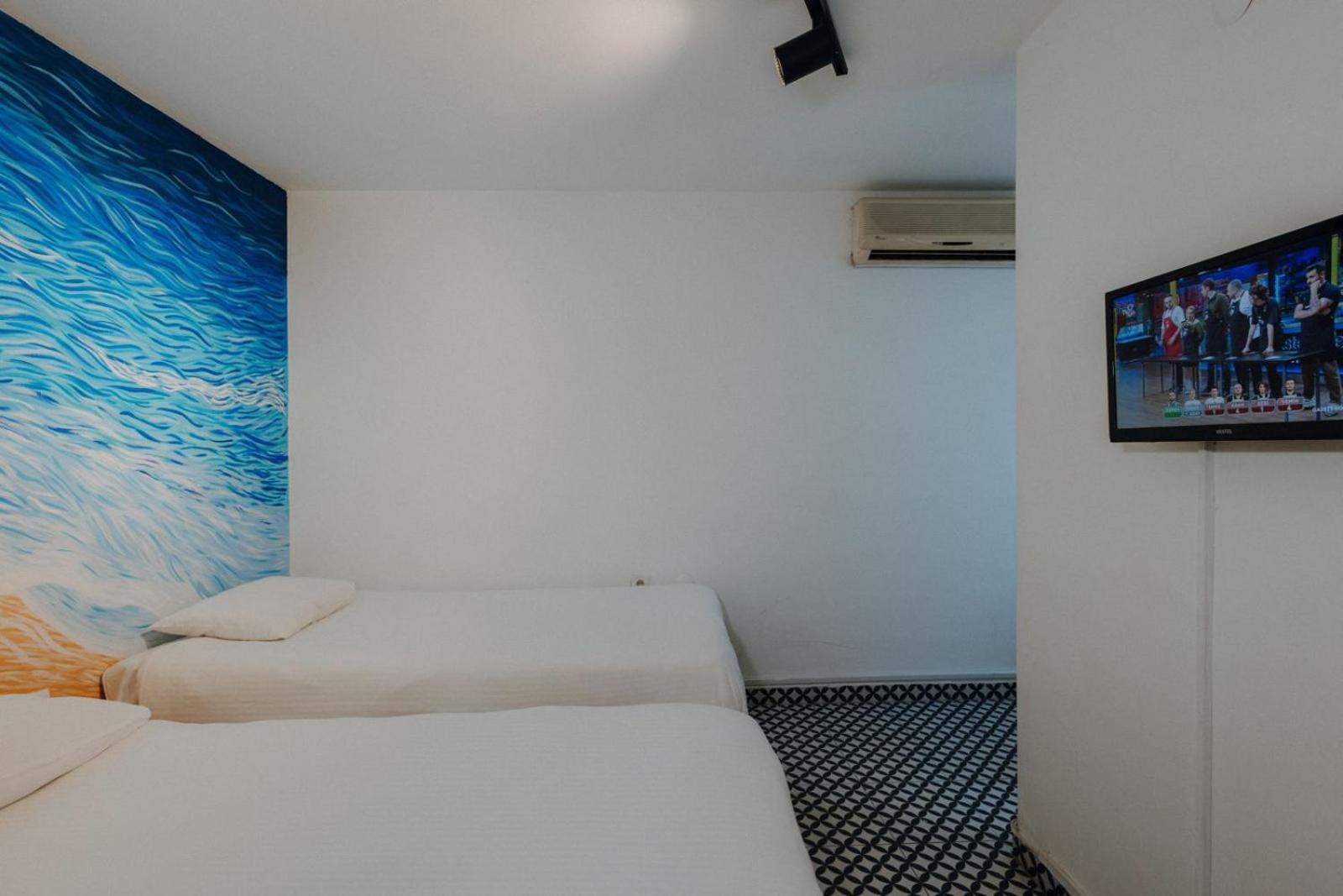 Deniz Pansiyon Esmirna Exterior foto