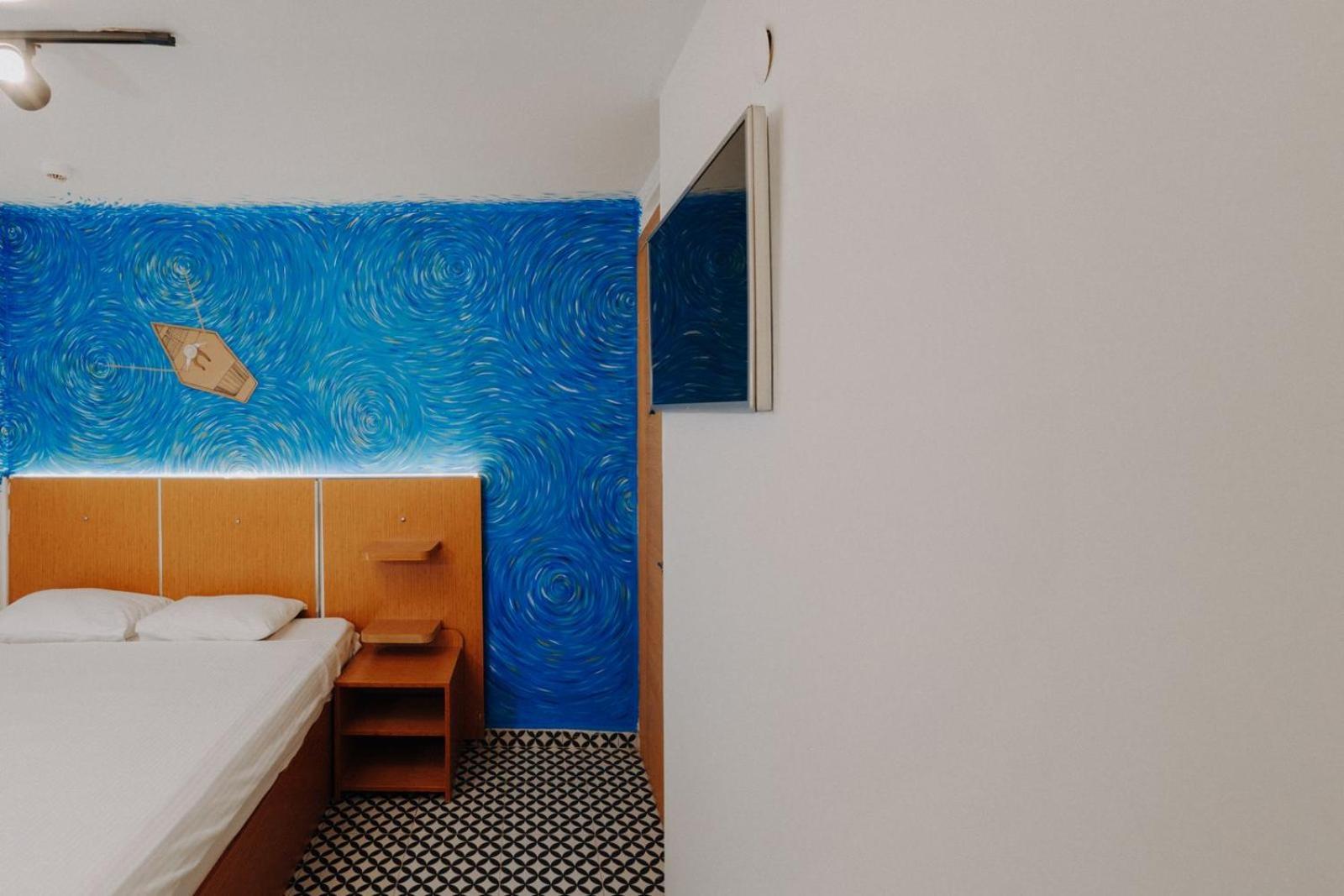 Deniz Pansiyon Esmirna Exterior foto